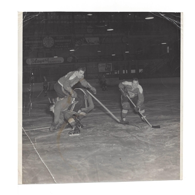 Miscellaneous (7) Black and White Game and Team Photos 