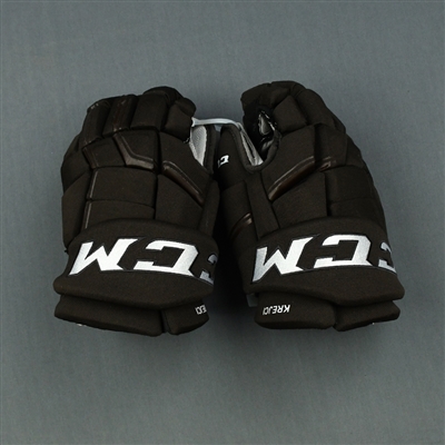 Colby Cave - 2019 Winter Classic Game-Worn Gloves