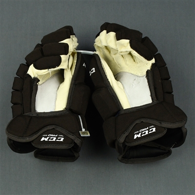 Patrice Bergeron - 2019 Winter Classic Game-Worn Gloves