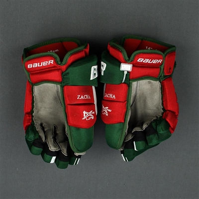 Pavel Zacha - Game-Worn Heritage Gloves - 2019-20 NHL Season