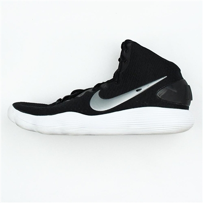 Lauri Markkanen - Nike Hyperdunk 2017 TB Promo (Black/White-Metallic Silver) - 5 Games (Jan. 10-22, 2020)