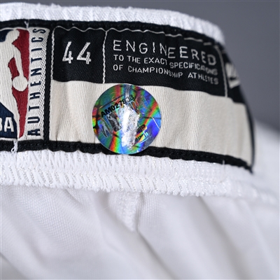 Los Angeles Lakers - Classic Edition Shorts - Game Issued - 2022-23 NBA Season