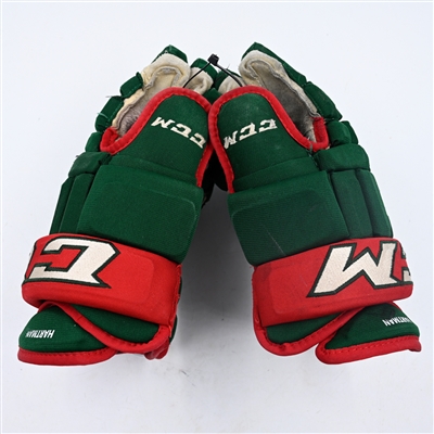 Ryan Hartman - Game-Worn CCM HG97 Gloves - 2019-20 NHL Season